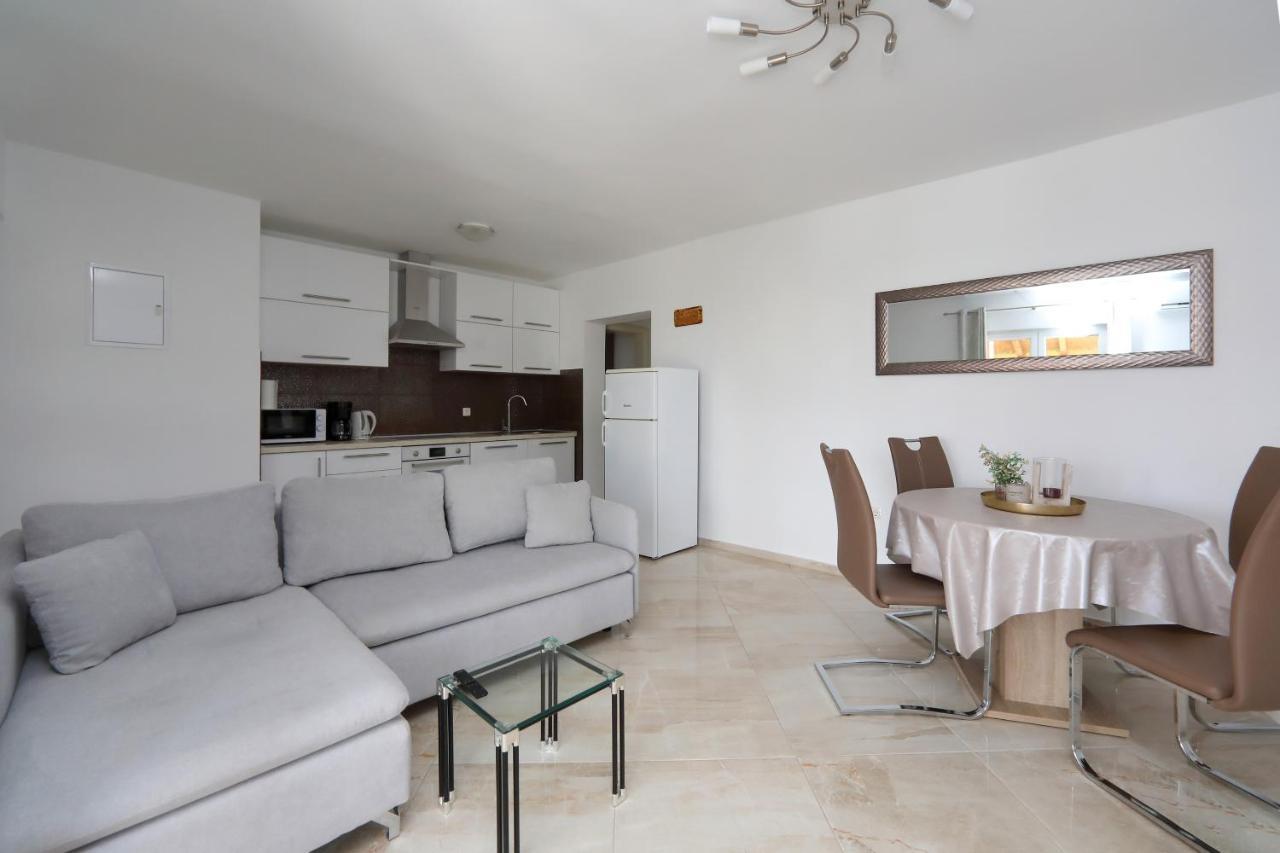 Apartment Alfonso Bibinje Buitenkant foto